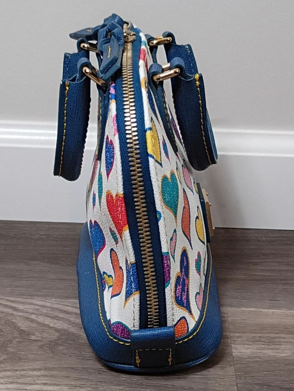 Dooney & Bourke Vintage Y2K White Blue Multicolor Hearts Leather Small Satchel